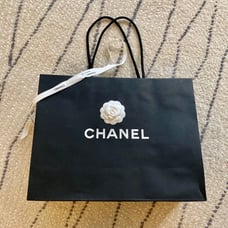 AUTHENTIC CHANEL - Large Chanel shopping gift bag with ribbon