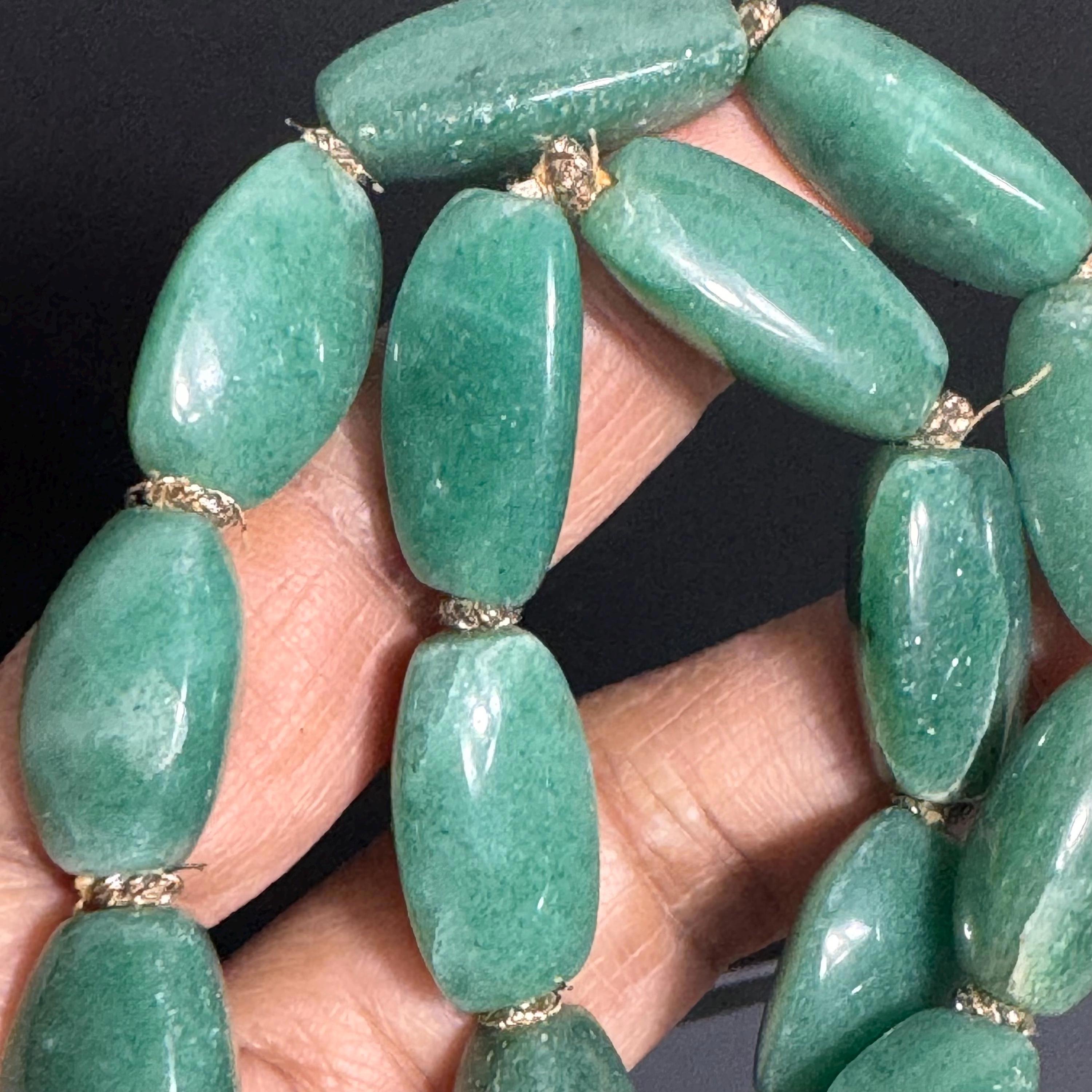 Vintage Art Deco Graduated Green Aventurine Bead Beaded Necklace