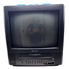 TOSHIBA MV13M2/W TV VCR Combo CRT 13 Retro Gaming No Remote WORKS YK