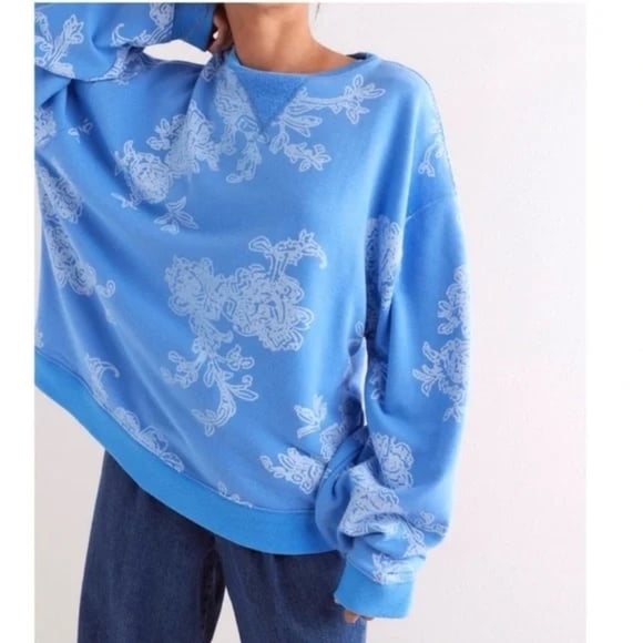 Free People We the Free Classic Printed Oversized Crewneck Marina Combo NWT XS