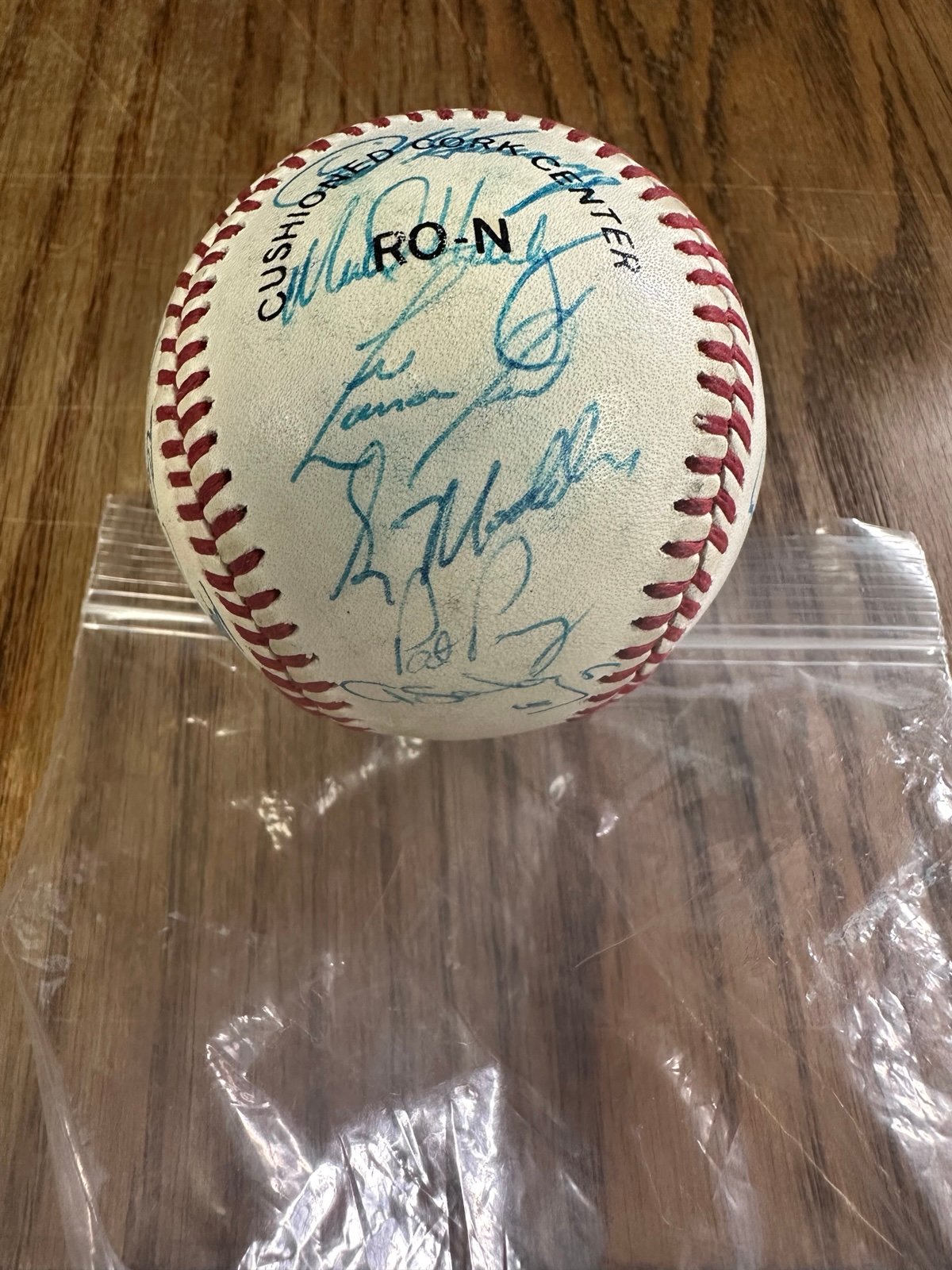 1987/88 Chicago cubs team signed ball Greg Maddux rookie year Don Zimmer sweet