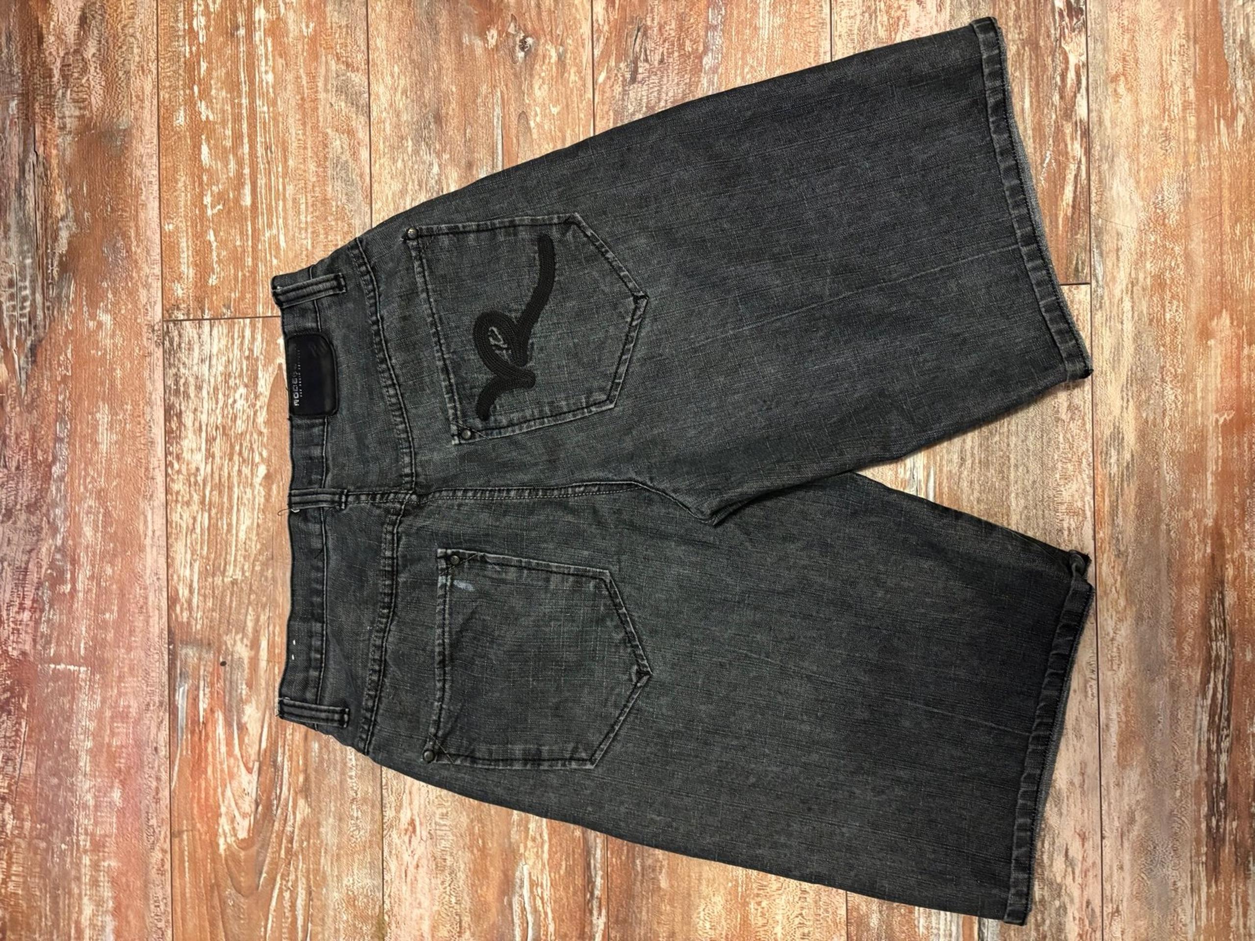 Rocawear Men’s Jorts - Size 32