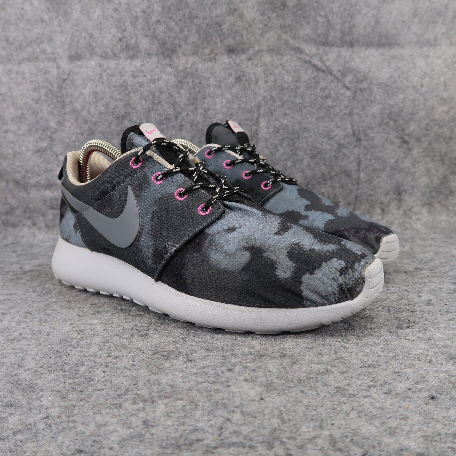 Nike Shoes Womens 7.5 Sneakers Athletic Roshe Run Print Lifestyle Active Comfort