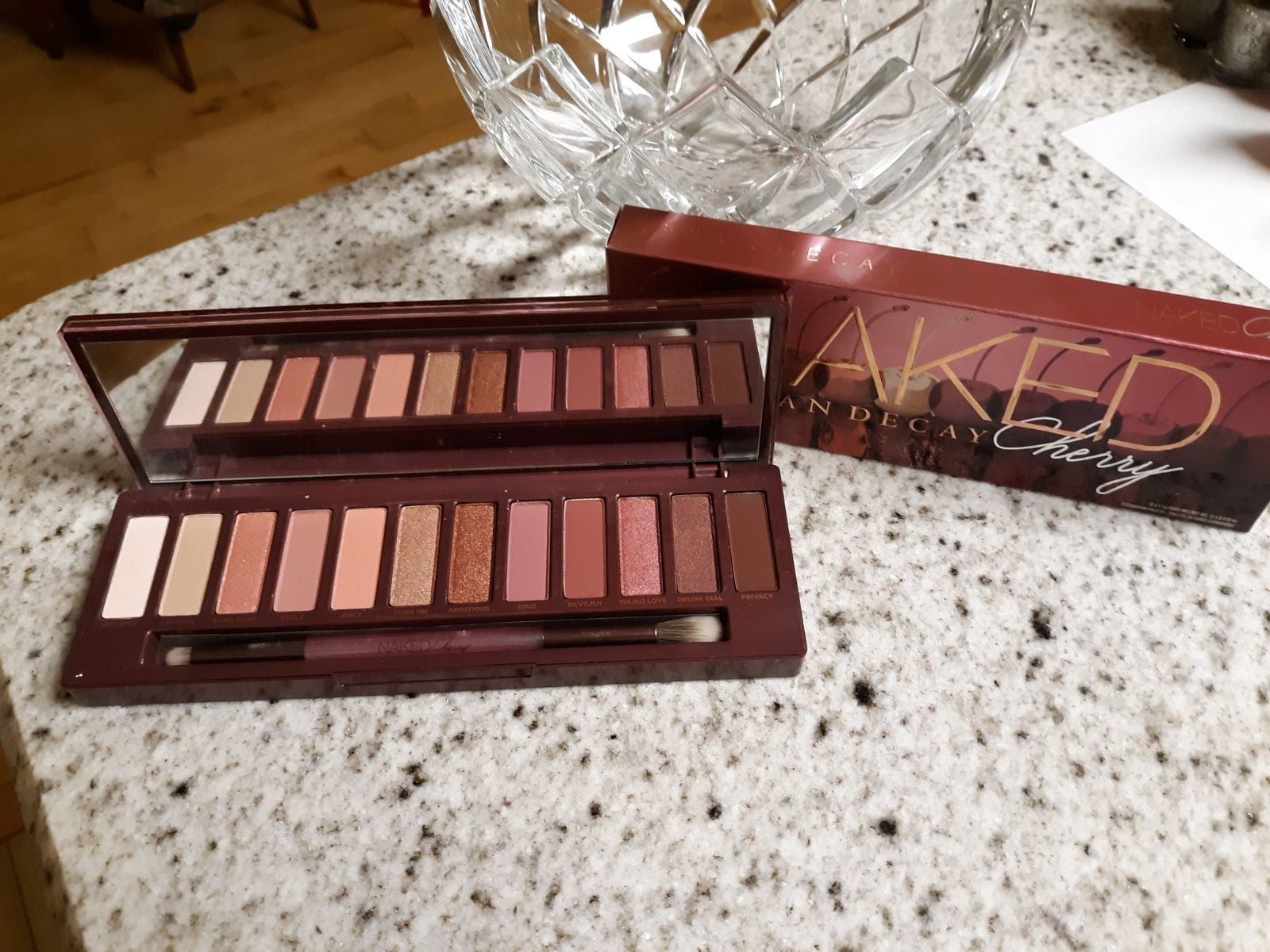 Urban Decay NAKED CHERRY Eyeshadow Palette BNIB