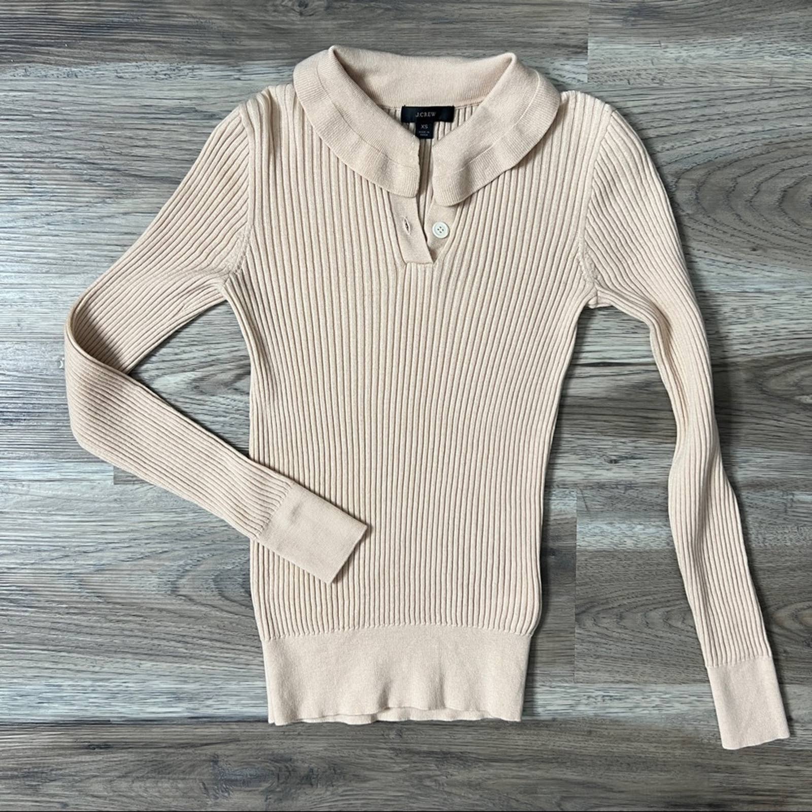 J. Crew Ruffle-collar ribbed merino wool polo sweater Sz XS Warm Almond