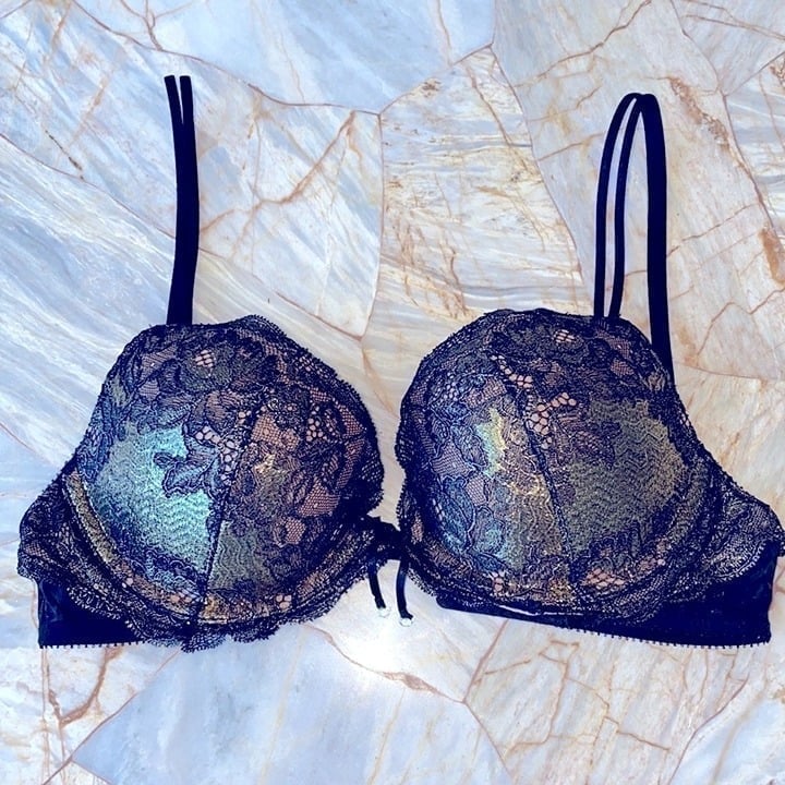 Rare Seduction Lace Bombshell Bra 32B Gold Foil Super Push Up