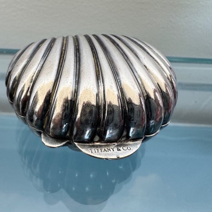 Vintage Tiffany & Co Sterling Silver Sea Shell Pill Case / Box / Container