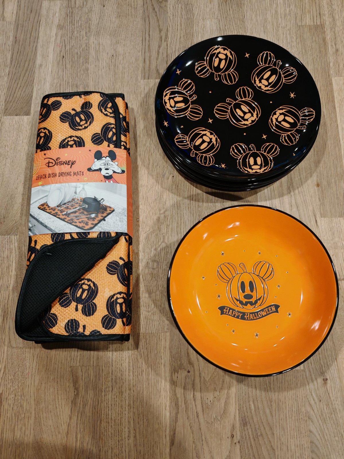 Disney Mickey Mouse Halloween Plate Set