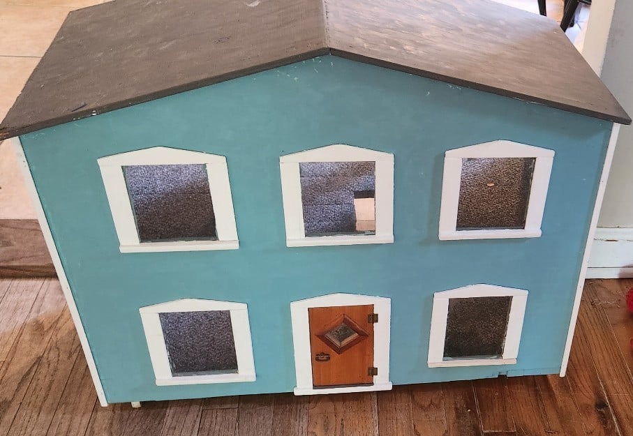 Vintage Wooden Dollhouse With furniture