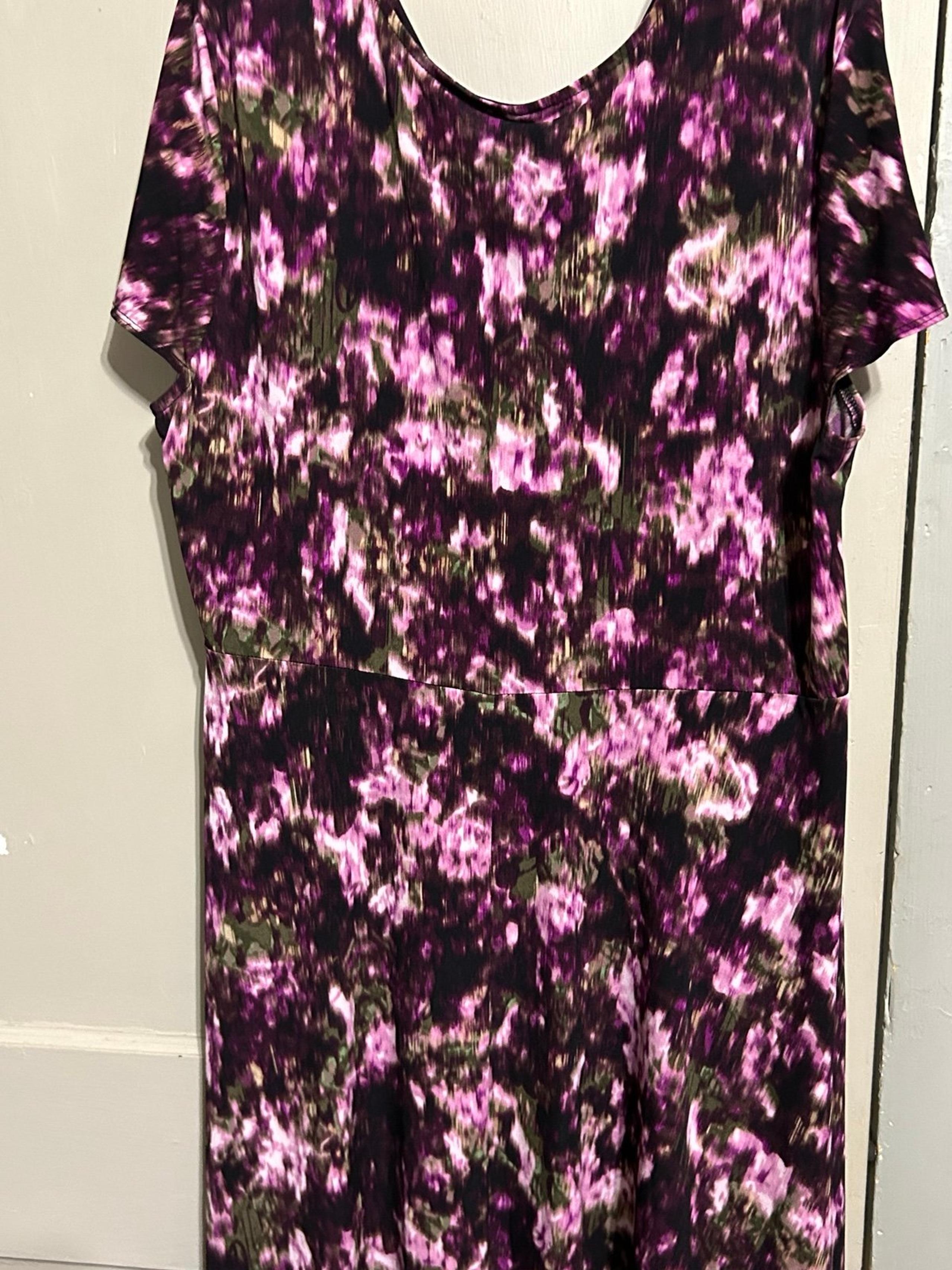Women’s plus size dress