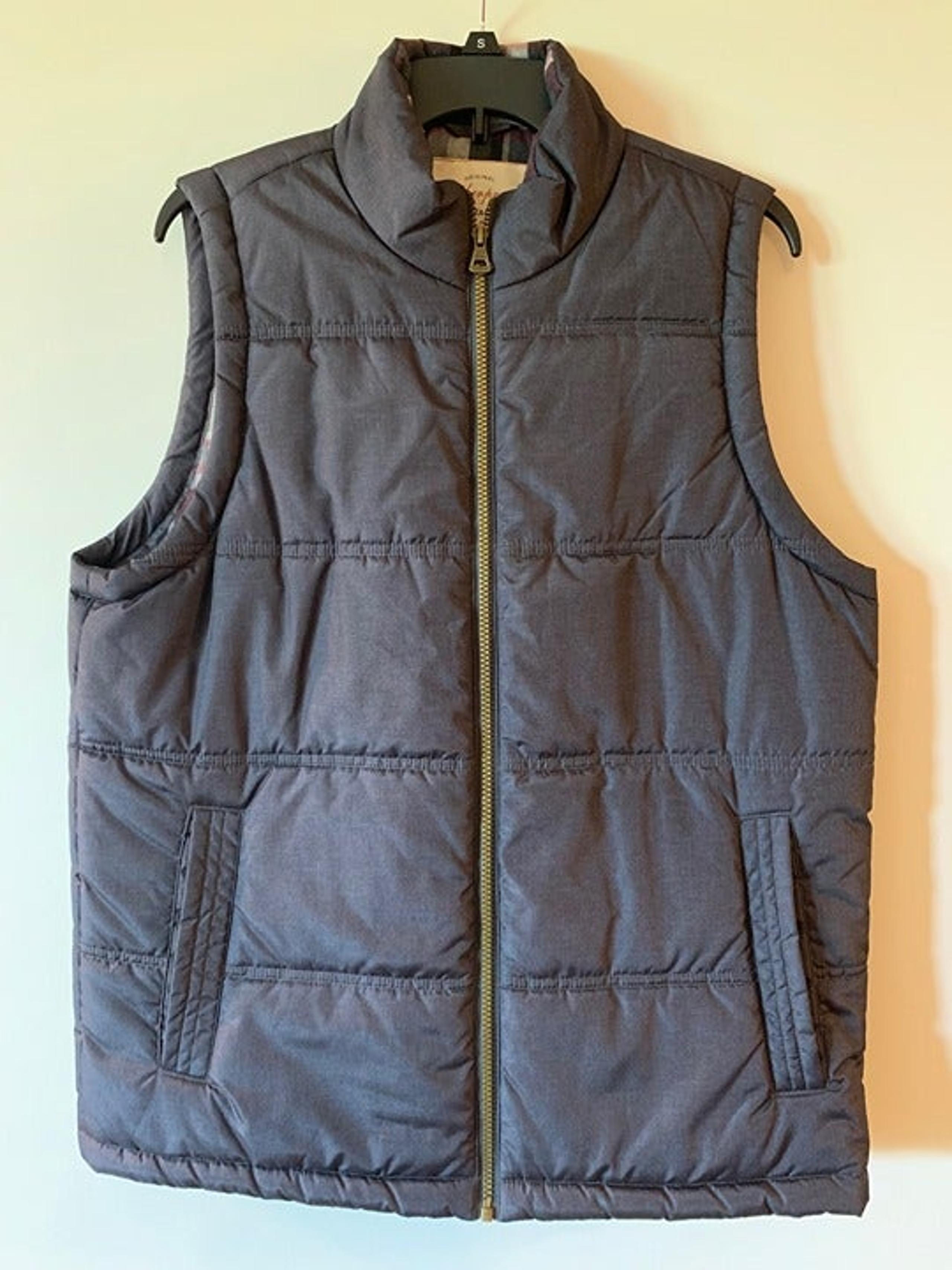 Men's Weatherproof Vintage Flannel Lined Quilted Vest Medium Gray NWOT