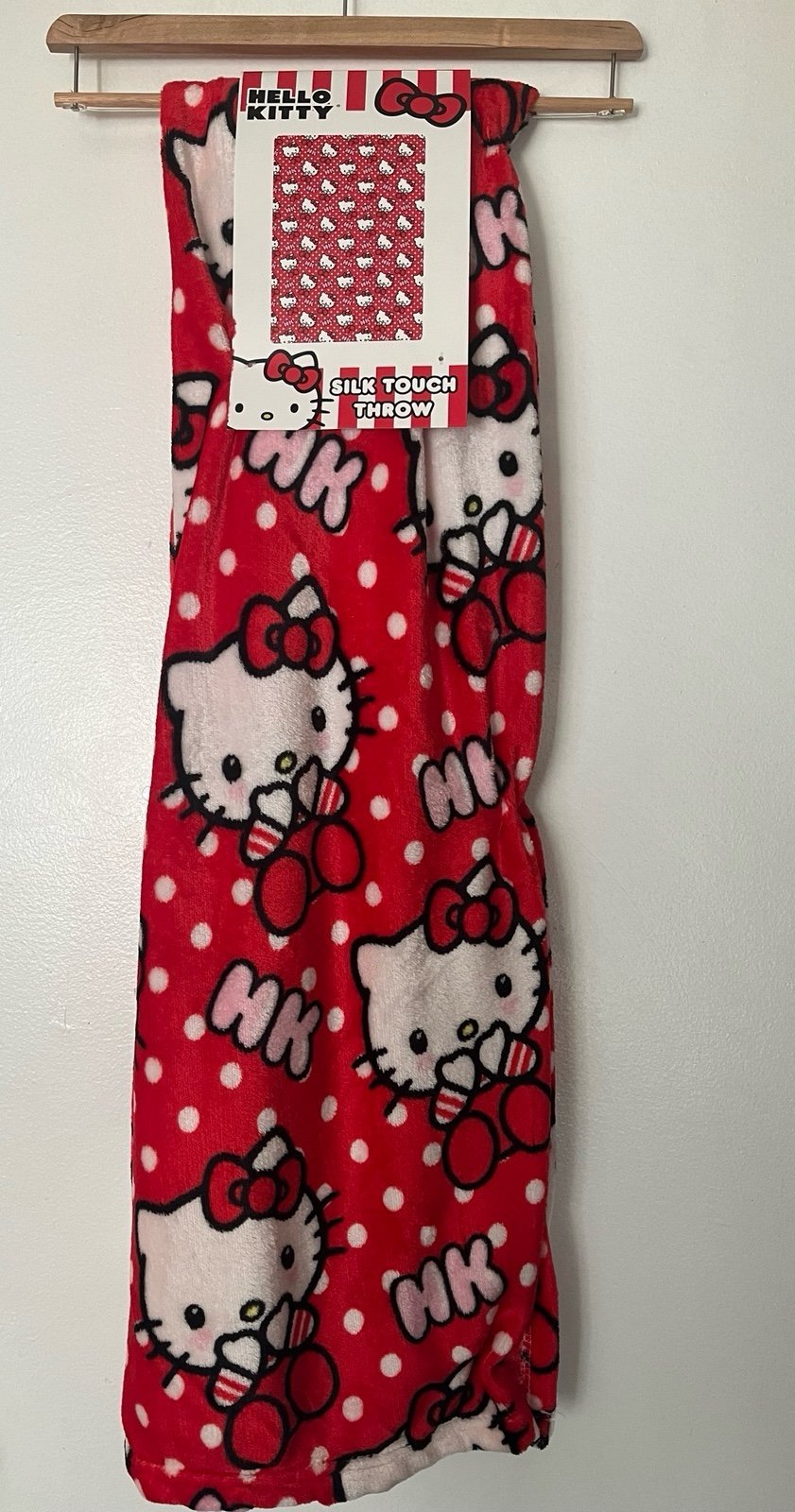 Hello Kitty silk touch throw