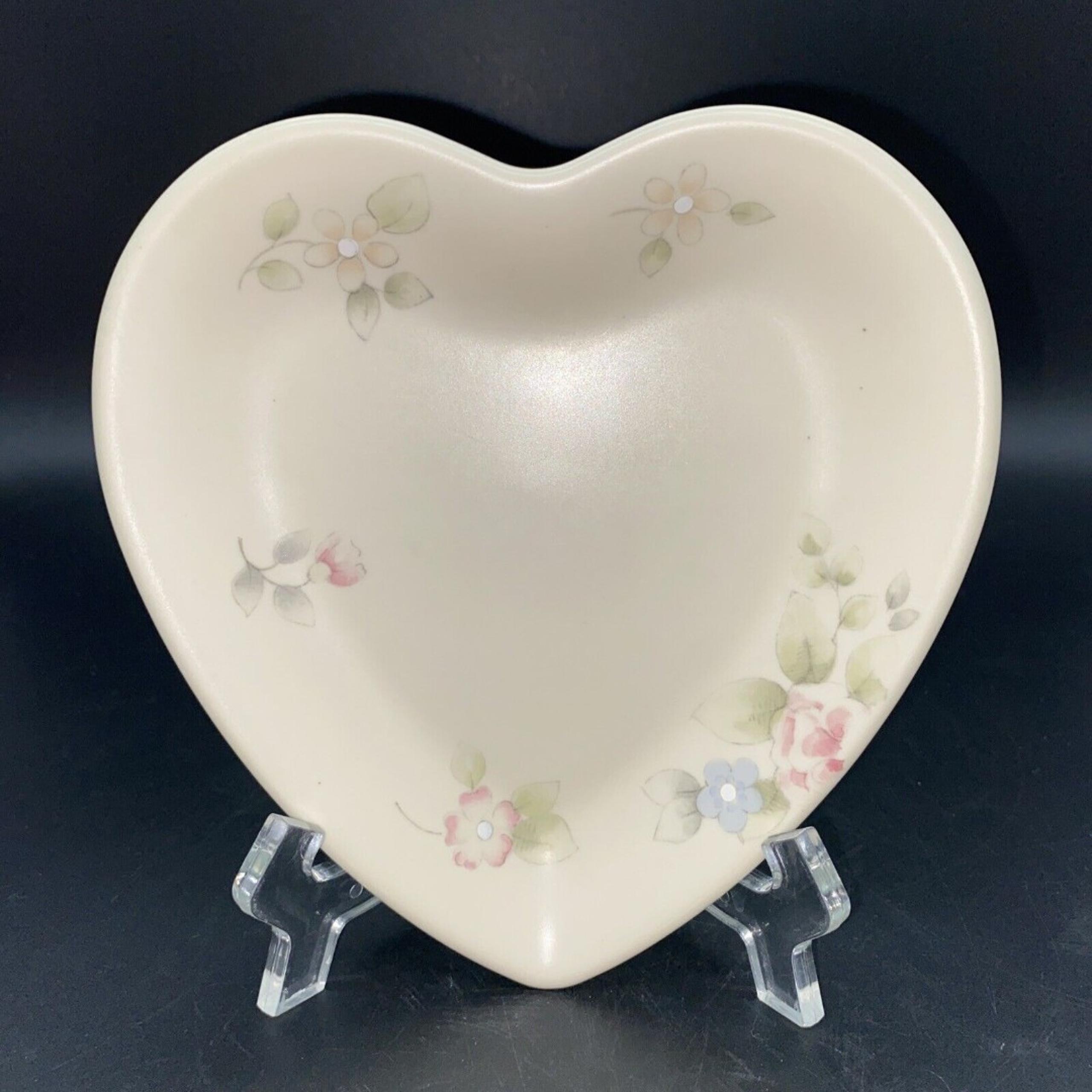 Pfaltzgraff Tea Rose Falt 6.5 “ Heart Dish - Replacement Dish