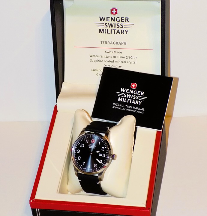 Wenger Swiss Military Terragraph Date Watch 01.9041.210. Working.  Case & Manual