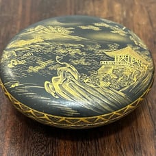 Vintage Japanese porcelain box