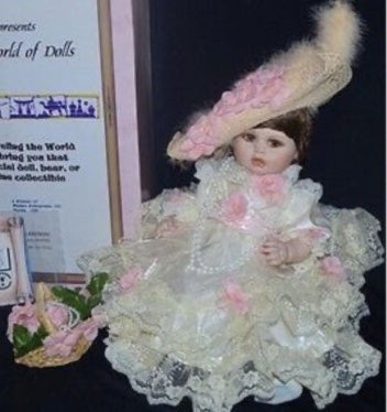“Blossom” by designer Rustie Weldon Museum of fine Collectibles #0353/2000