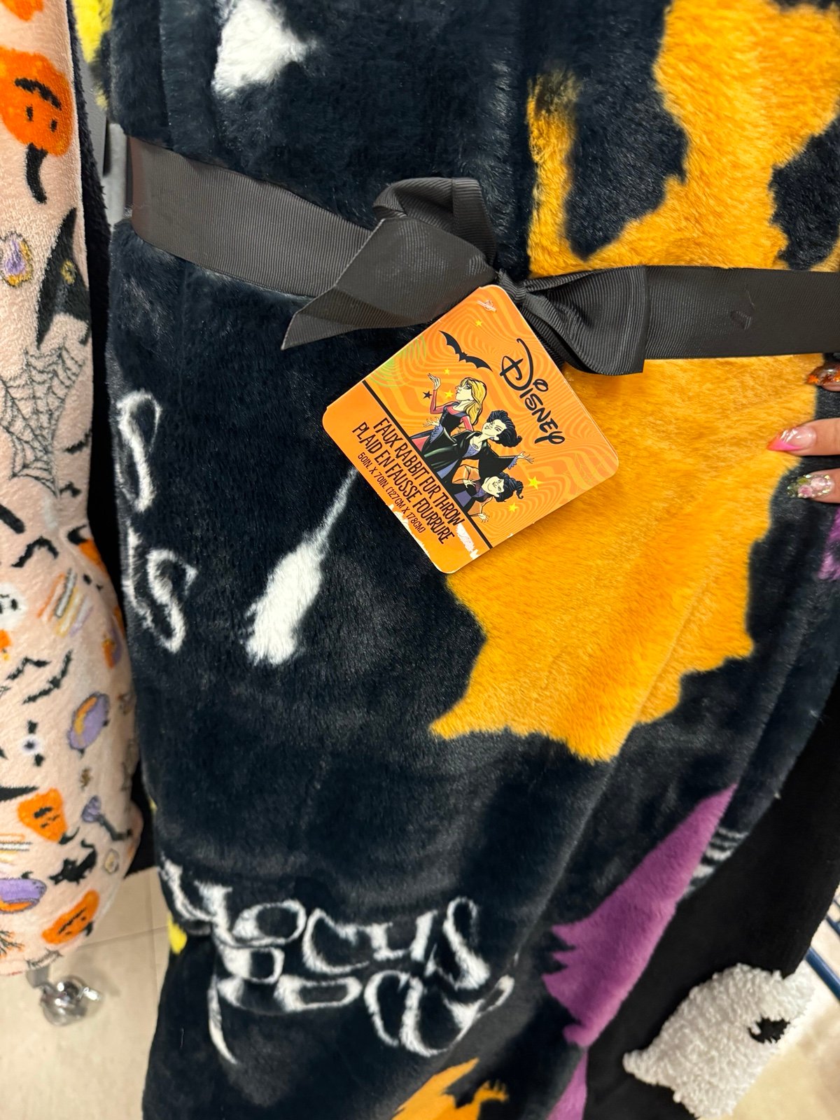 Disney hocus pocus throw