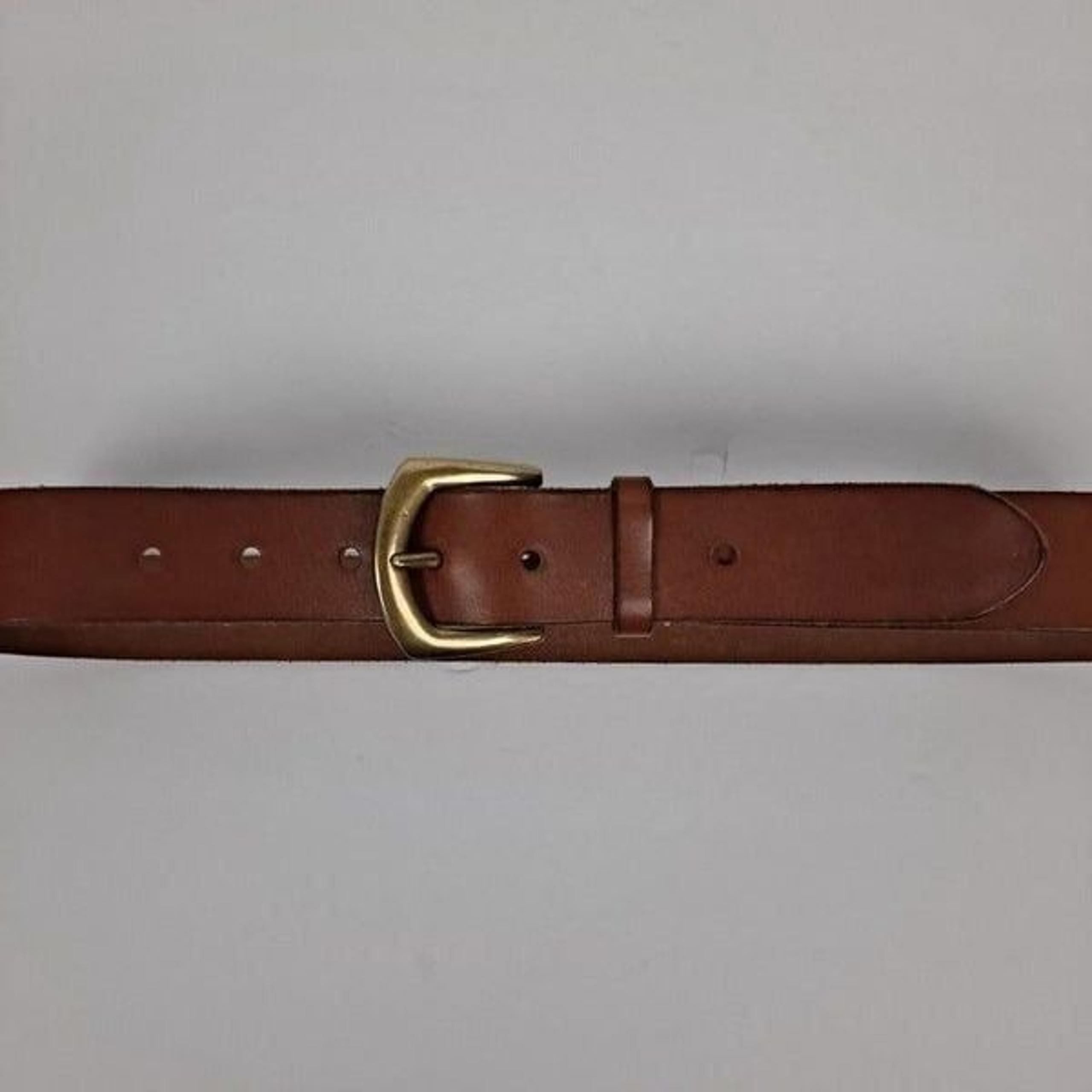 Gap Mens leather belt NWOT