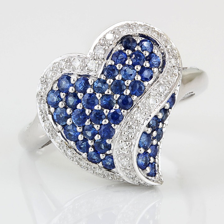 14K White Gold Blue Spinel & Diamond Heart Ring