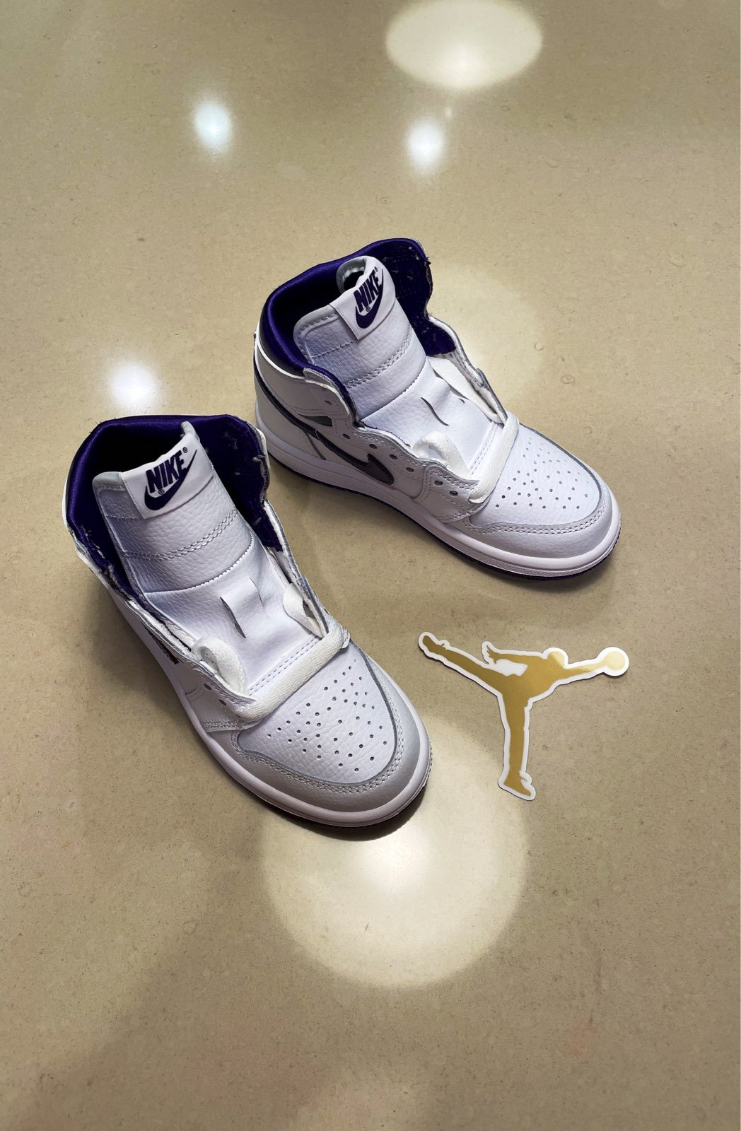 Air Jordan 1 high court purple 10.5c