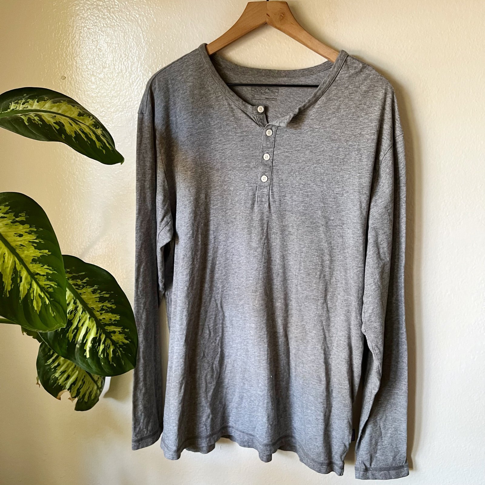 Patagonia | Long Sleeve Daily Henley Top