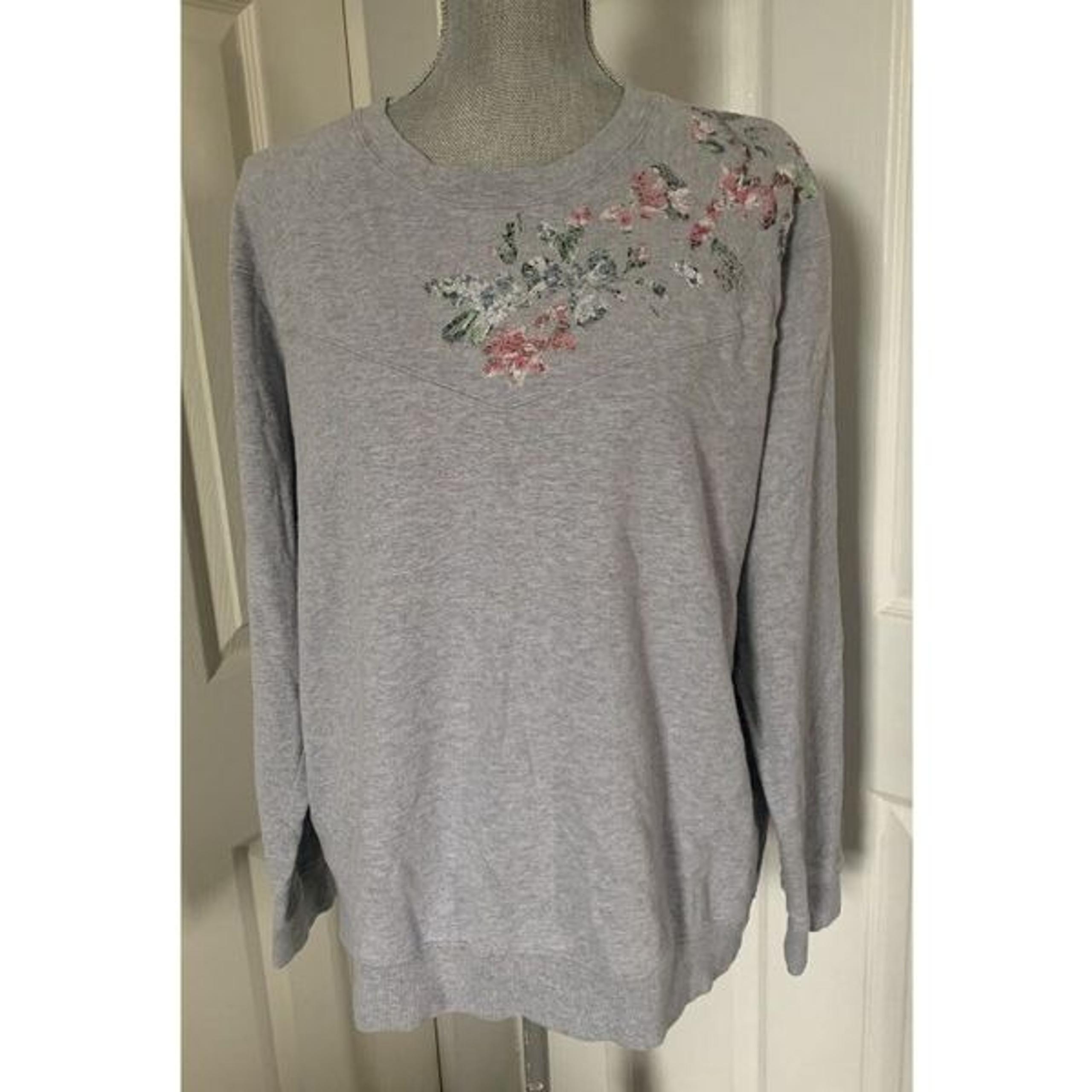 Lucky Brand Women's Long Sleeve Floral Embroidery Sweatshirt CA4 Grey Size XL