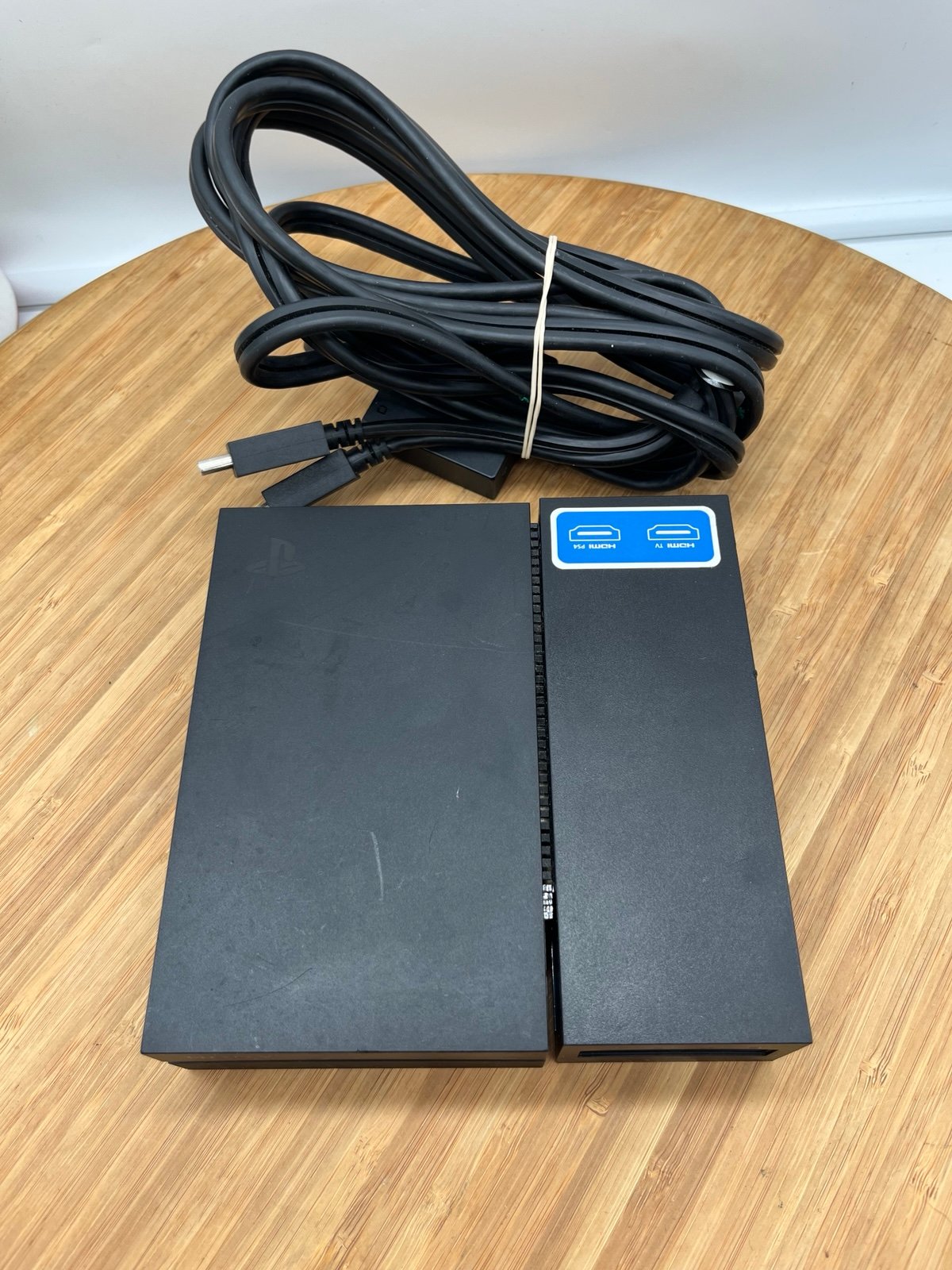 Sony PlayStation VR Processor Unit CUH-ZVR1 PS4 W/ Power Cable. Good condition.