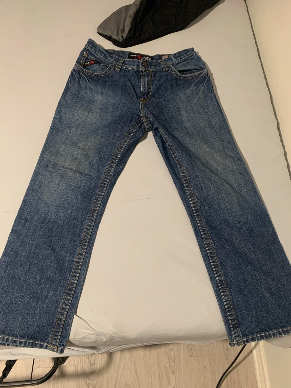 Ariat jeans low rise