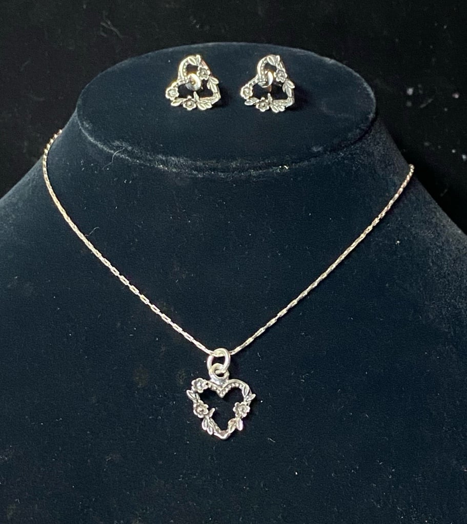 .925 Sterling Silver Set, Frida Kahlo Design ( Heart With Flowers)