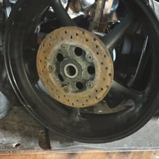 02 03 YAMAHA YZF 1000 R1 Rear wheel Rim OEM perfectly straight YZF1000