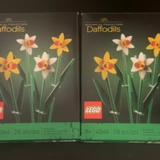 Lego botanical collection Daffodils 40646 216 pcs brand new will ship w/care 2x