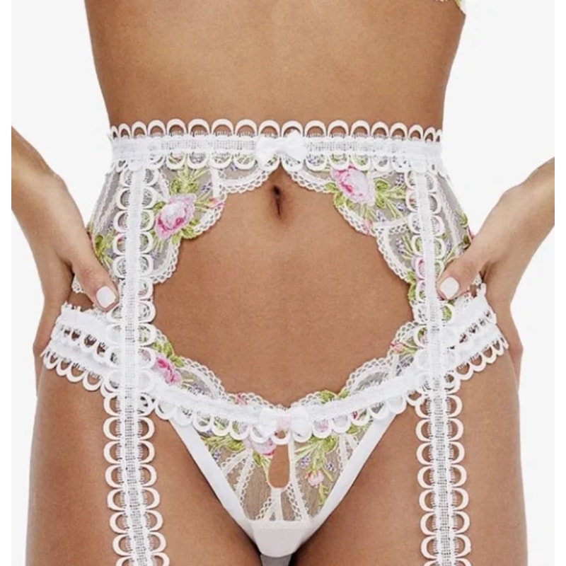 NWT For Love and Lemons Trellis Rose Embroidered Garter Belt in White