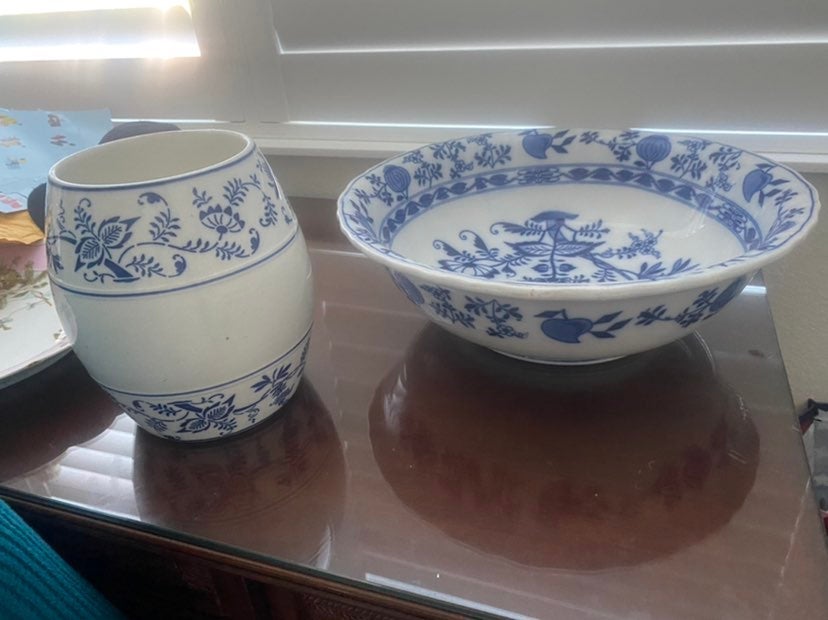 Meissen Blue Onion vintage Large Bowl
