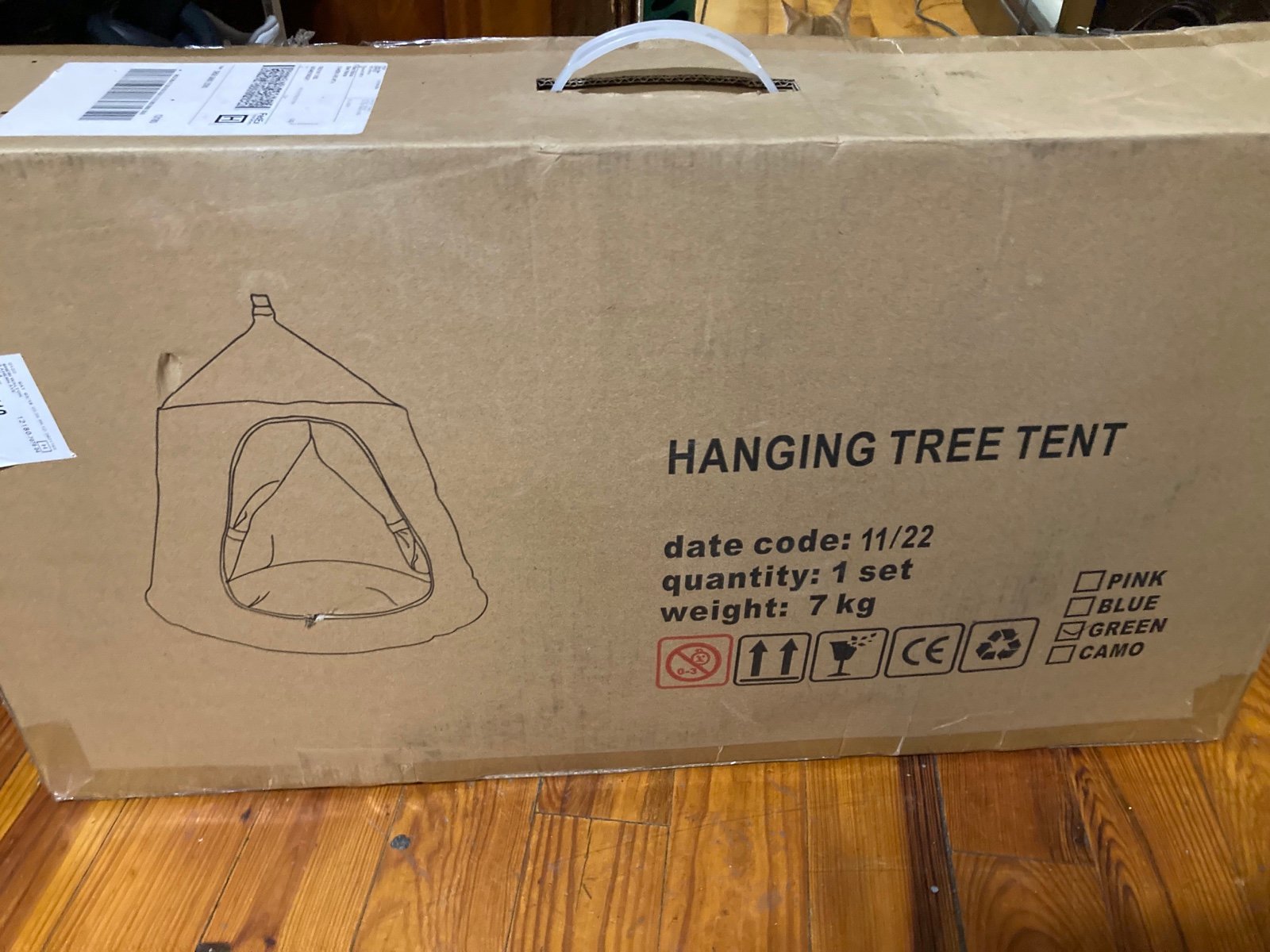 Hanging tree tent