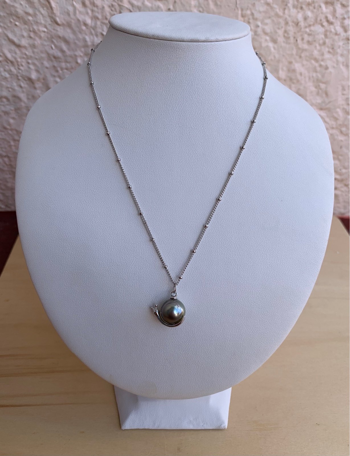 Tahitian pearl ringed snail pendant sterling silver size 11mm