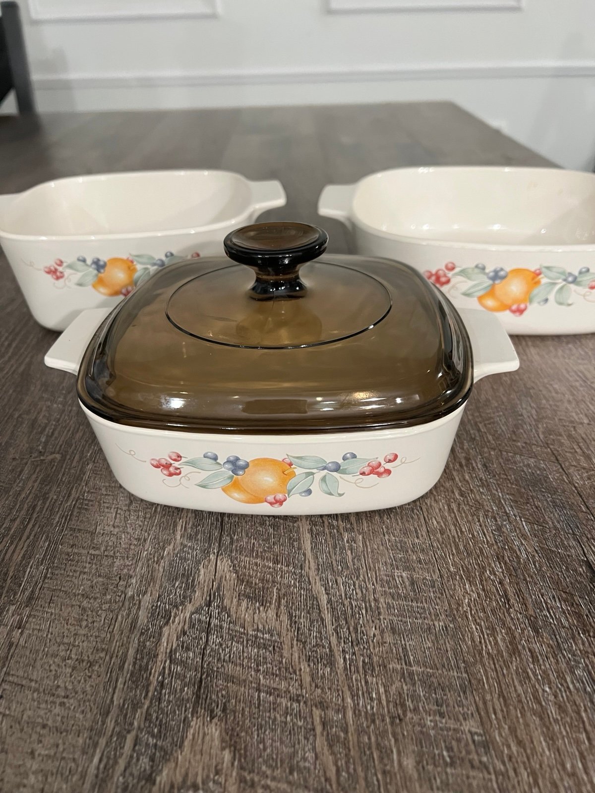 Corning Ware Abundance Fruit Design Casserole Dish W/ Brown Pyrex Lid Set Of 3