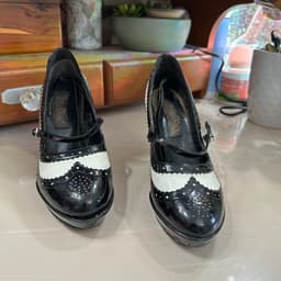 Item photo preview #3