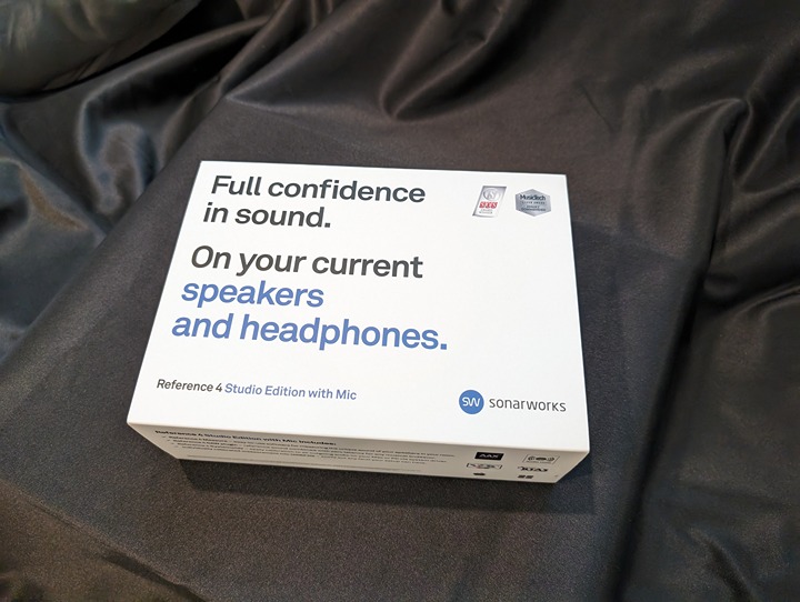 Sonarworks Reference 4 Studio Edition with Microphone (box
