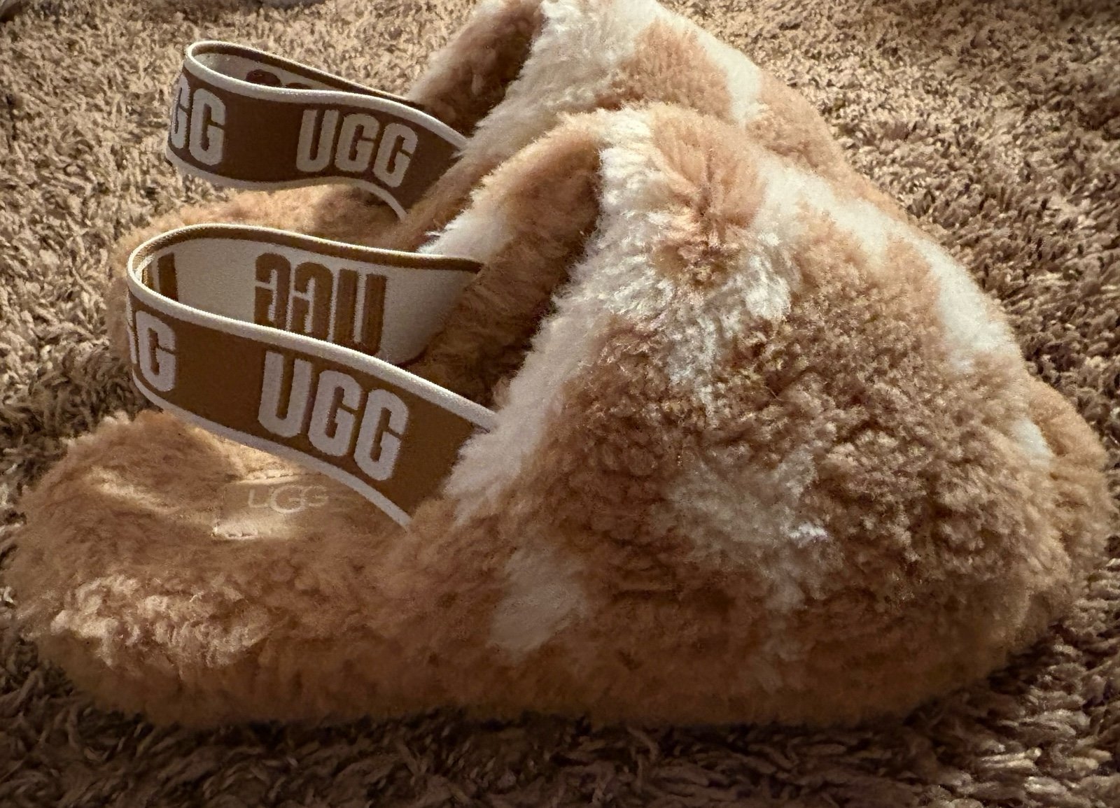 Women’s Ugg Fluff Yeah Slides Cow Print