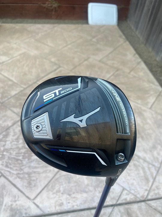 Mizuno ST200 Driver 10.5* Regular Flex Even Flow Riptide CB 5.5R 50G