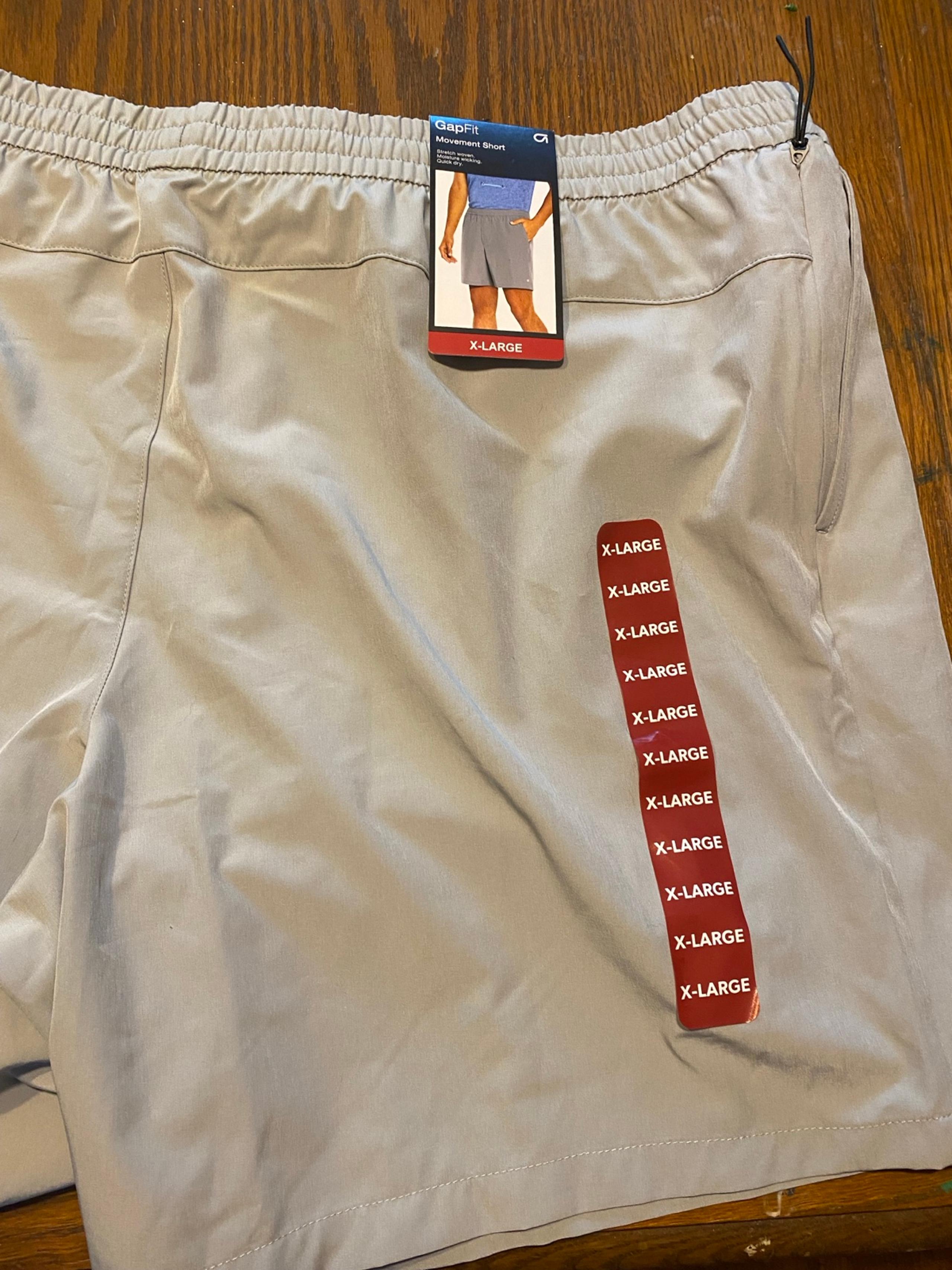 Mens GapFit Shorts. NWT. Size XL