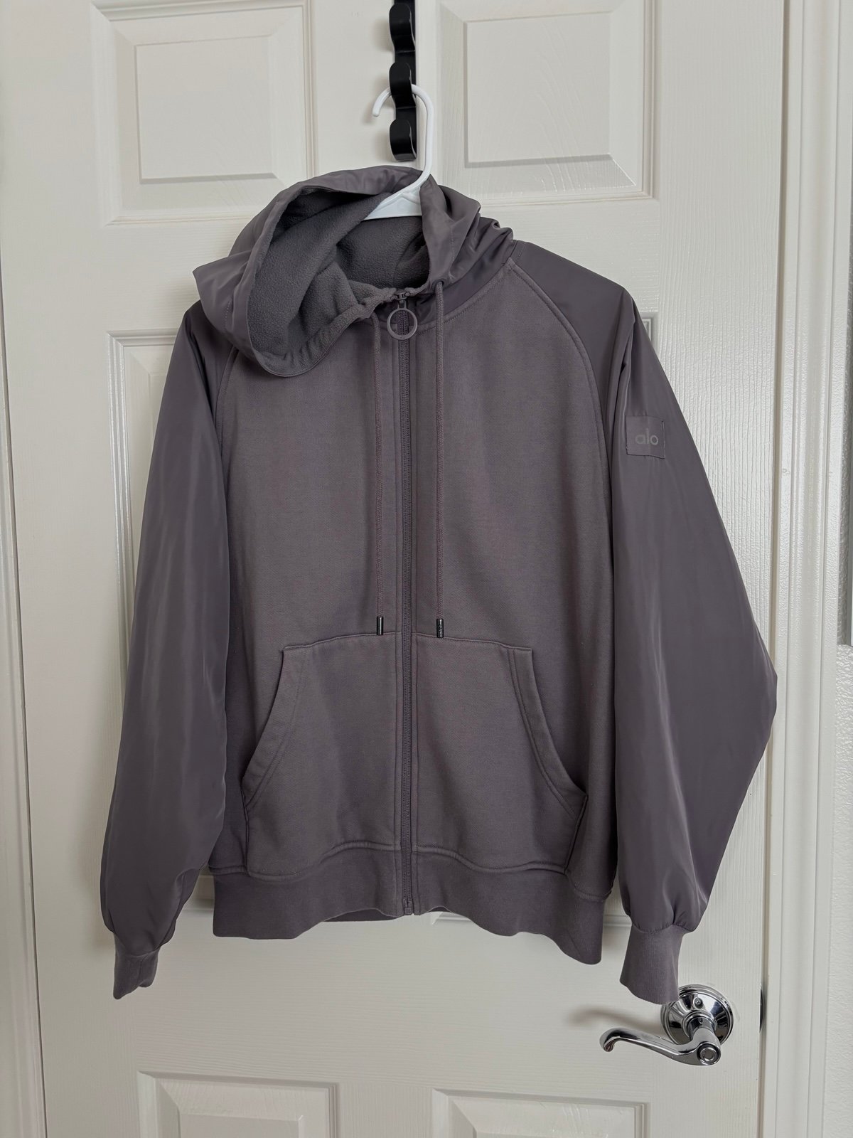 Alo Yoga On The Go Zip-up Hoodie In Purple Dusk