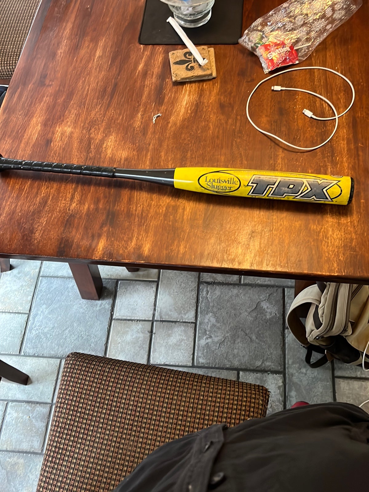 Louisville slugger Model YB106P 10 ounce