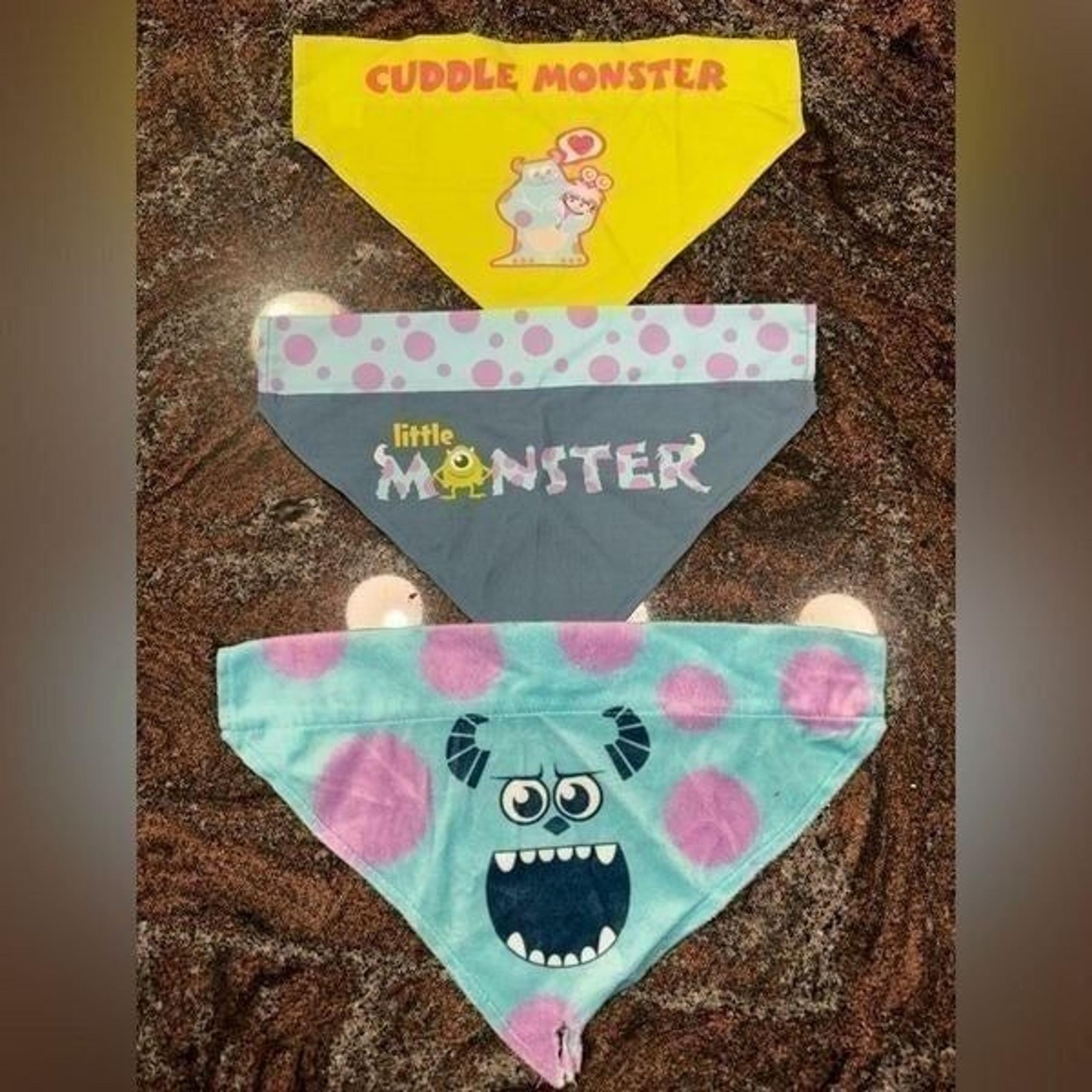 Disney Tails Bandana set for dogs- Monsters Inc.
