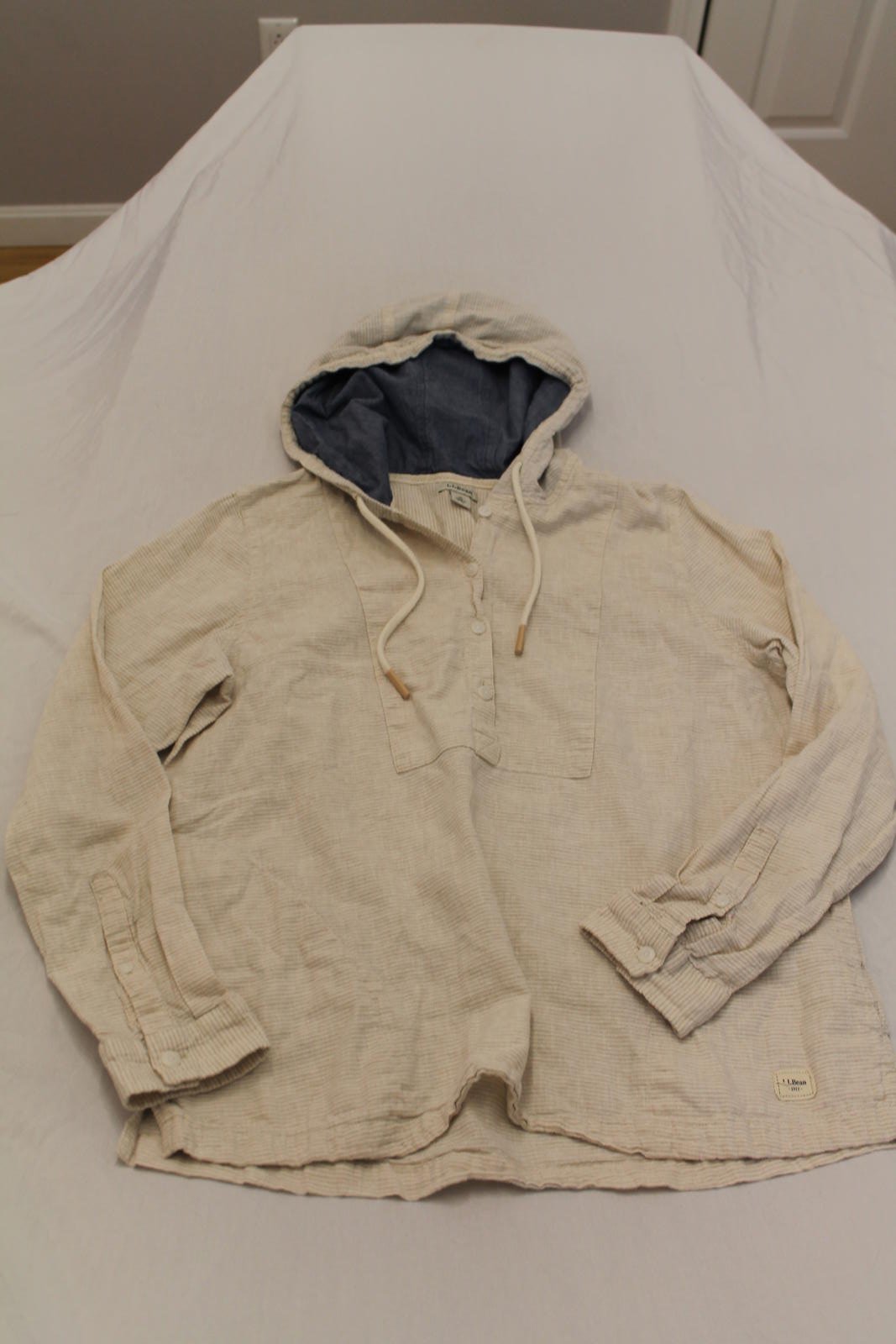 L.L. Bean Lightweight Hooded Pullover - Size S