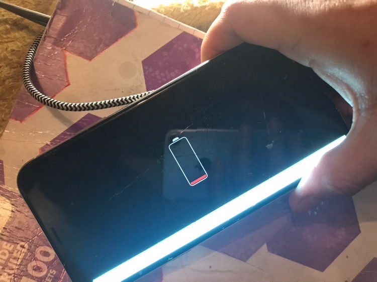 iPhone X Silver 64 GB AT&T