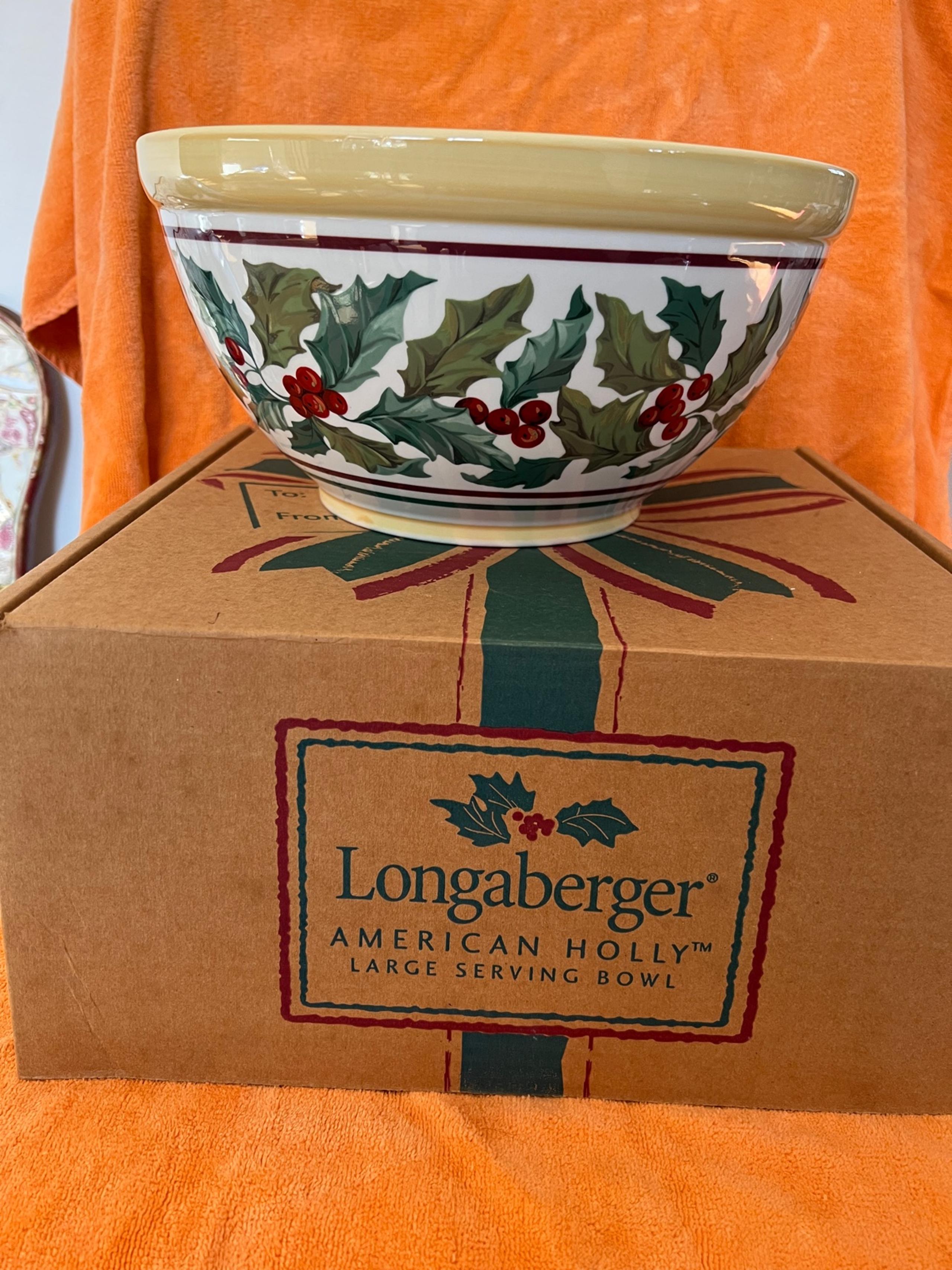 New Longaberger American Holly Serving Bowl