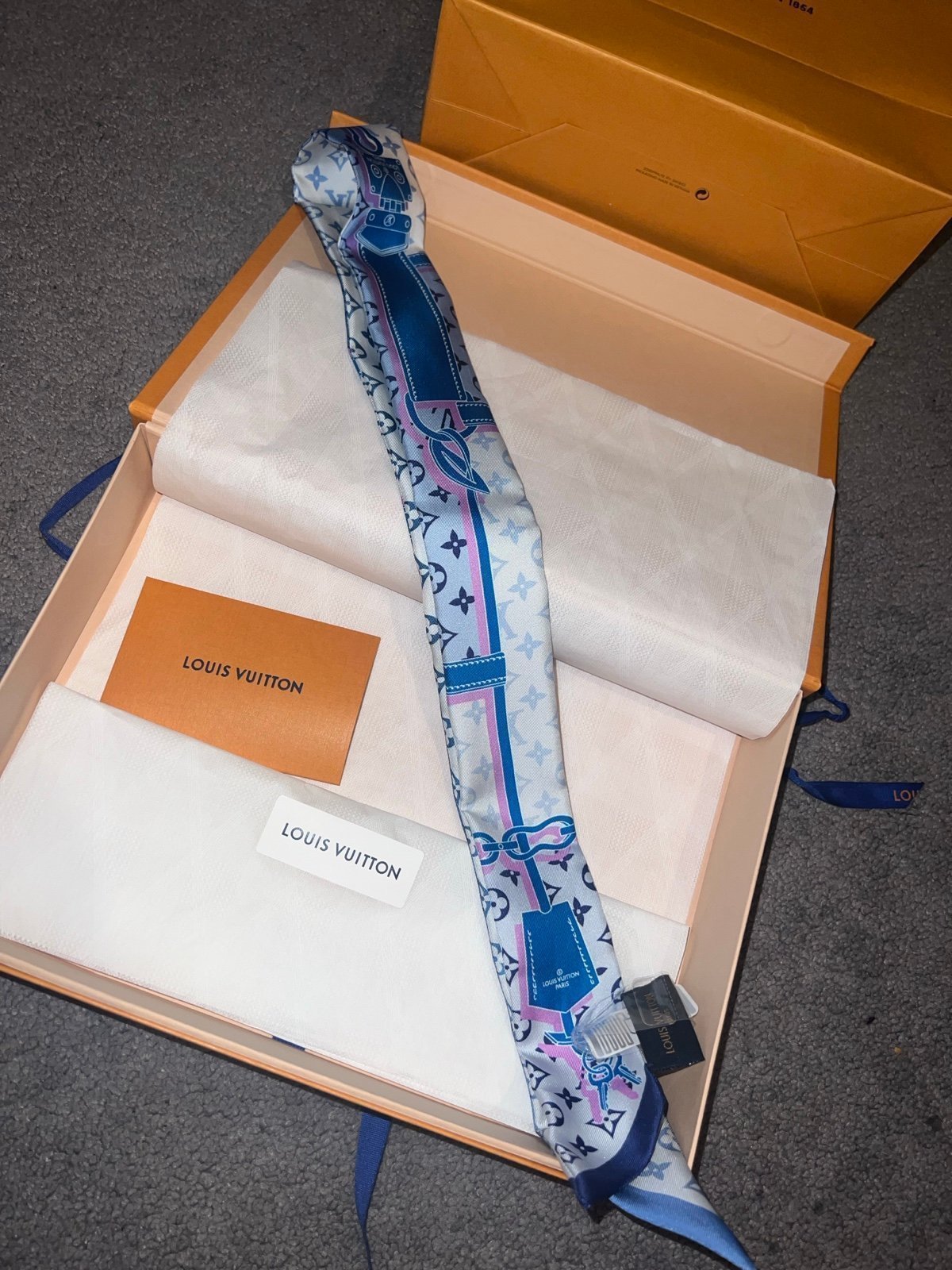 Louis Vuitton bb bandeau limited edition