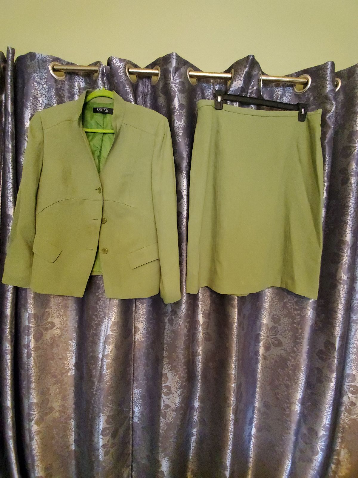 designer, green skirt suit, size 18