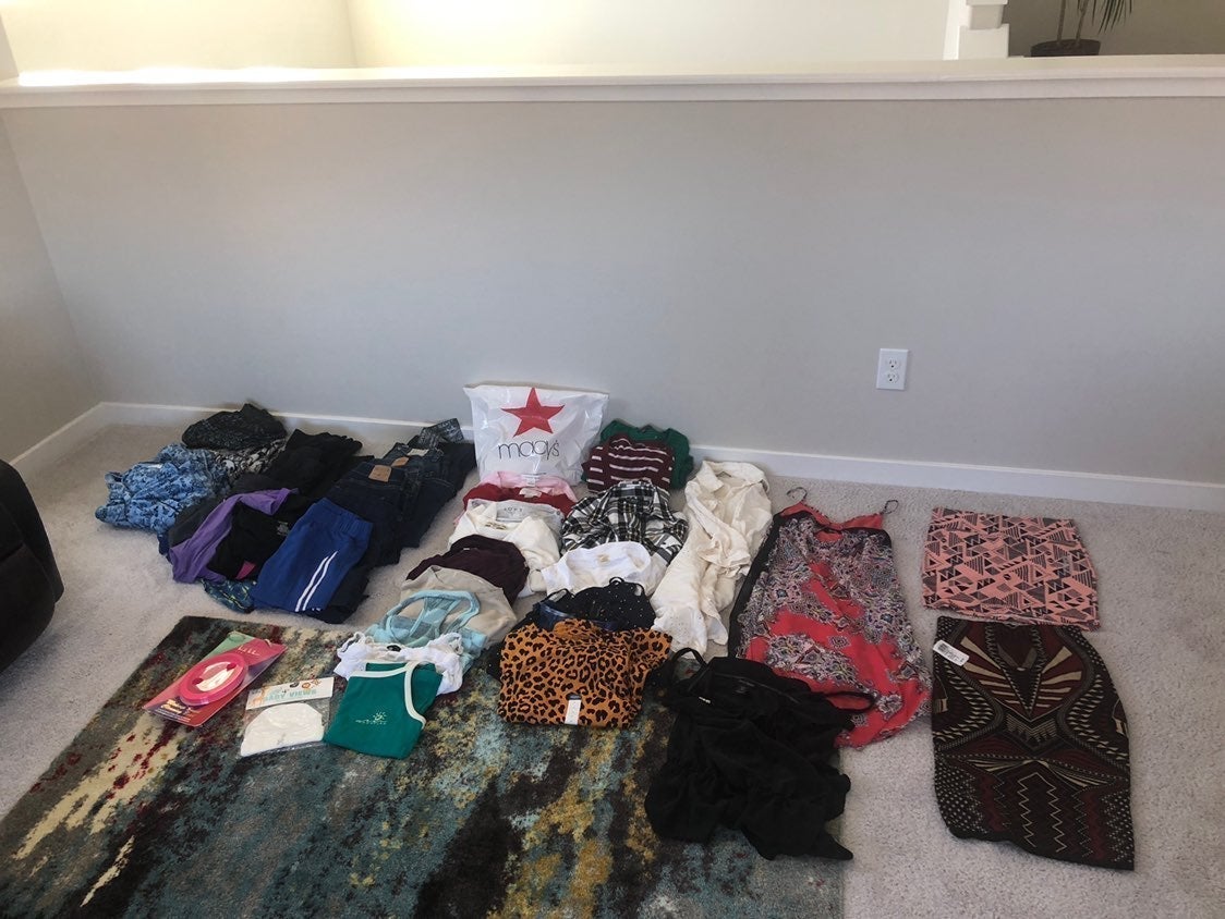 Women clothing LOT...size Xs,Sm, Med, xL